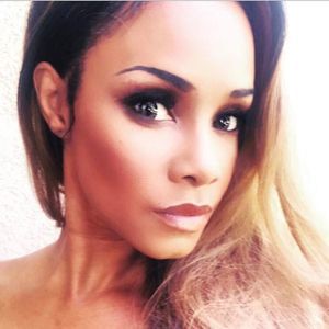 Meet your Posher, Faye